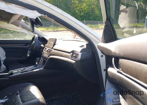 2021 Honda Accord Ex-L z USA, uszkodzony, nr VIN 1HGCV1F53MA022776